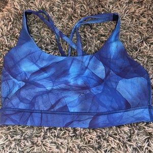Size 8 Lululemon energy bra